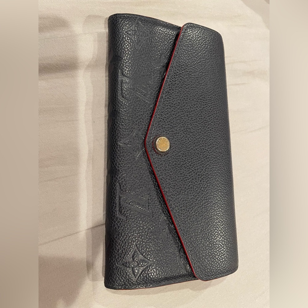 Sarah Wallet Louis Vuitton monogram Marine rouge Navy leather